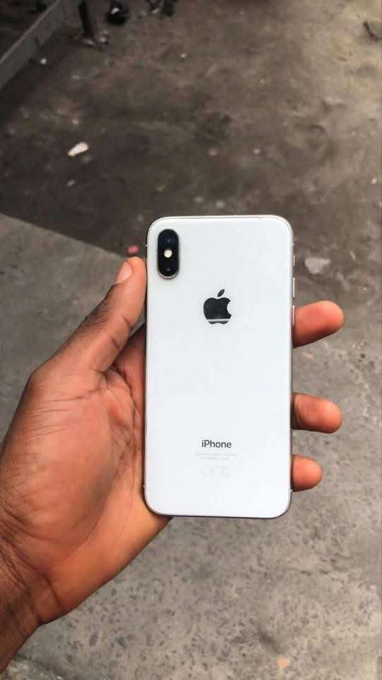 iPhone X 64GB