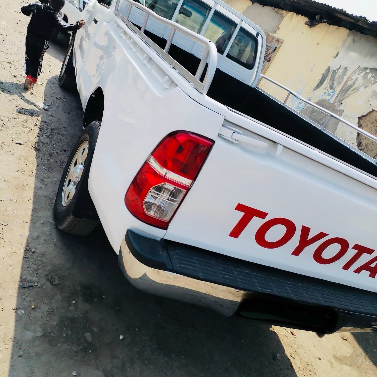 Toyota Hilux Vigo mono cabine