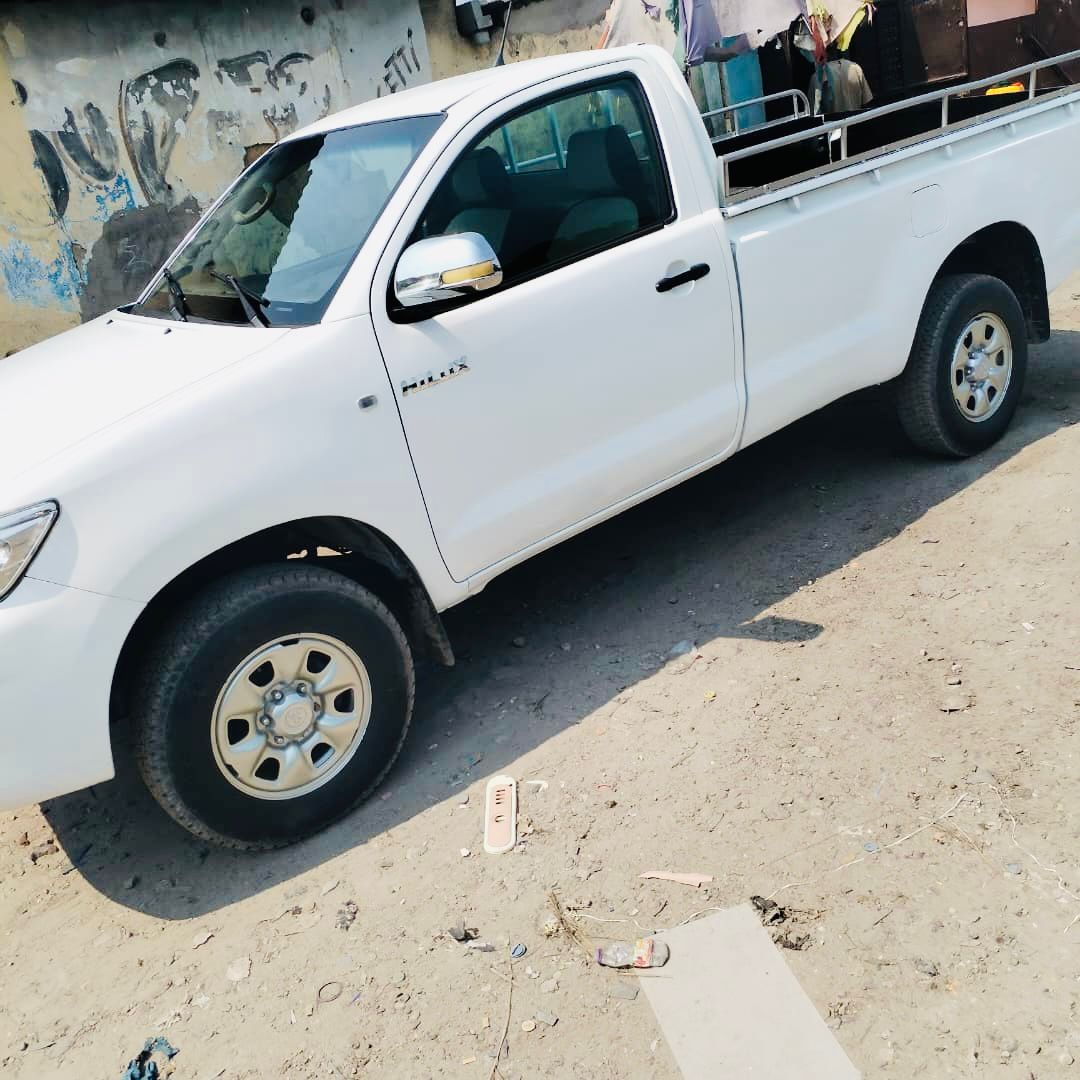 Toyota Hilux Vigo mono cabine