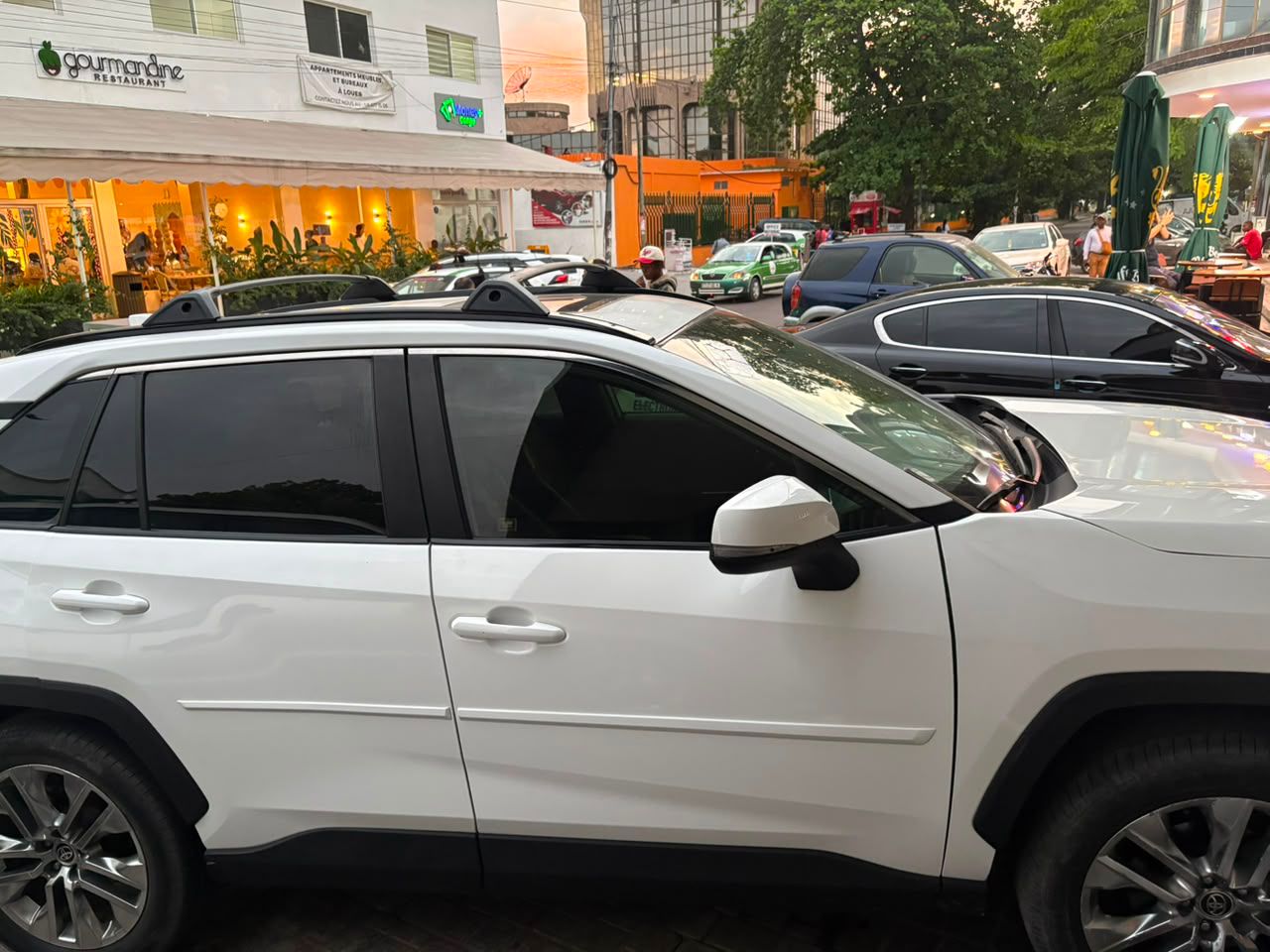 Toyota RAV4 XLE ZZ