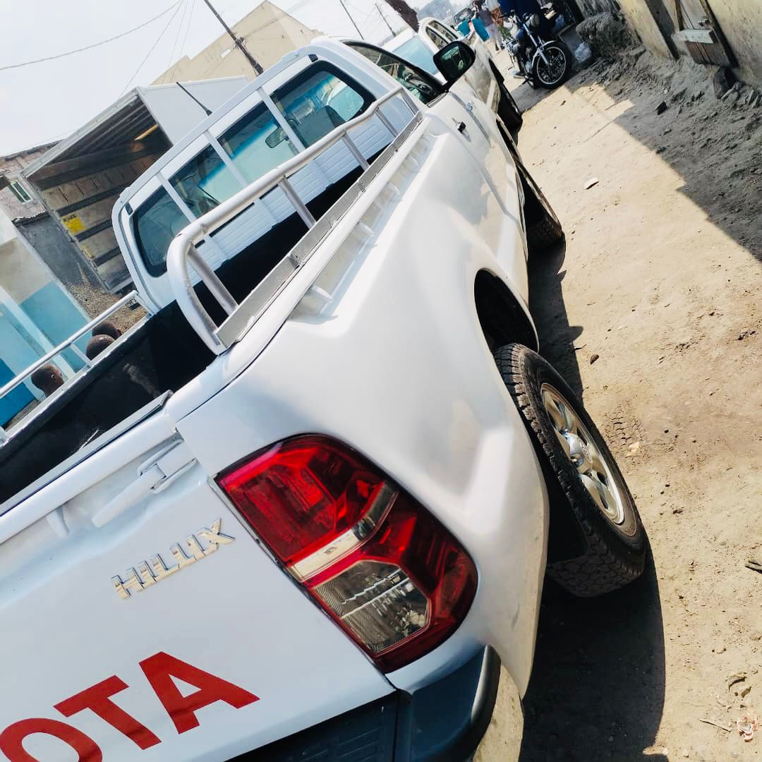 Toyota Hilux Vigo mono cabine